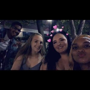 Meet your Posher, Destiny